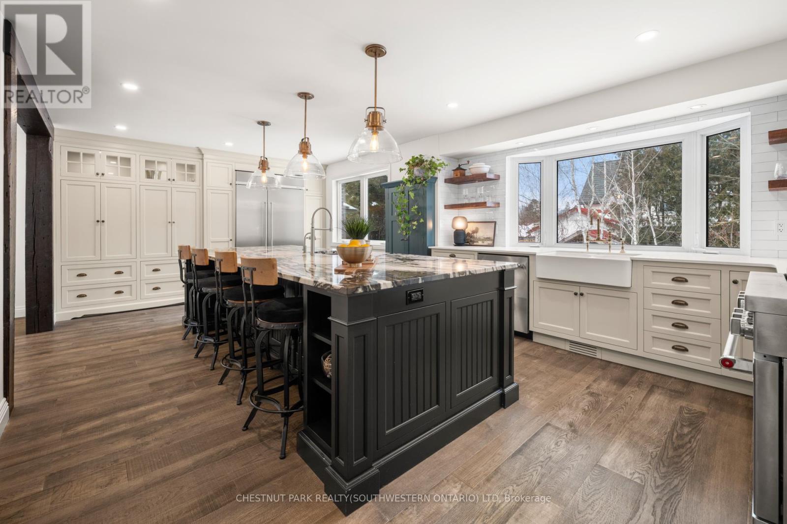 75 LYON AVENUE - 11