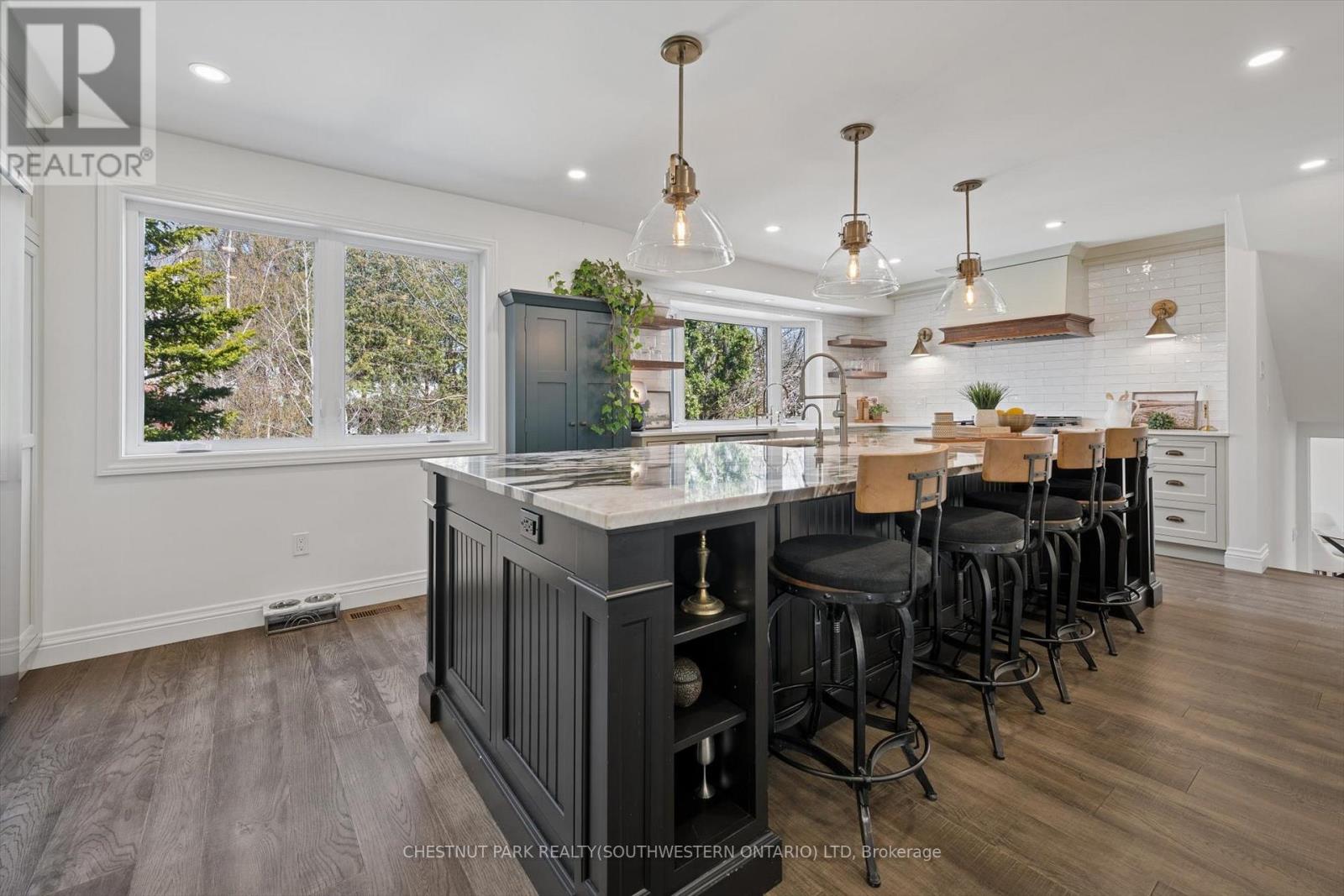 75 LYON AVENUE - 12