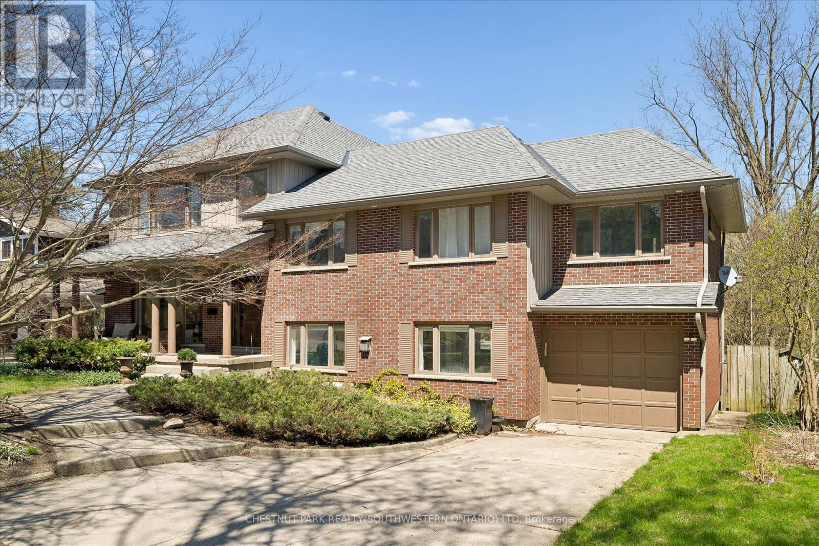 75 LYON AVENUE - 41
