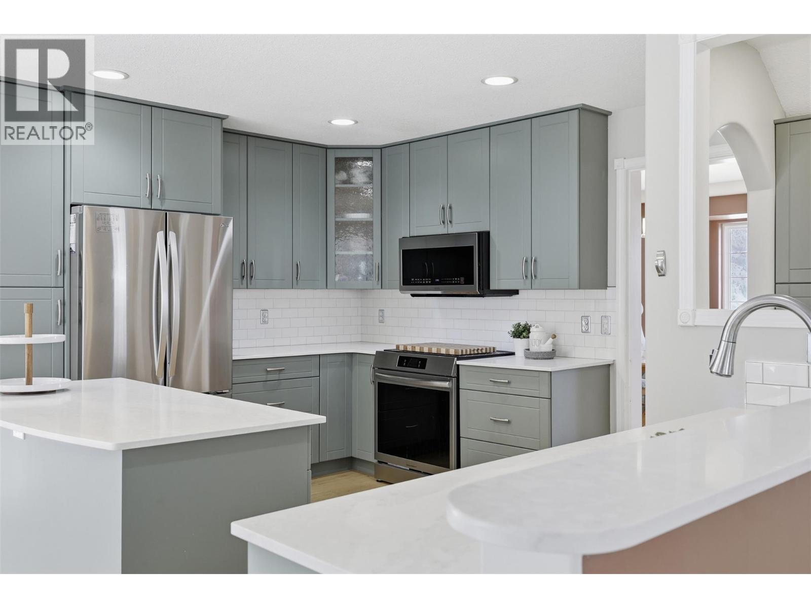 4948 Woodland Court - 9