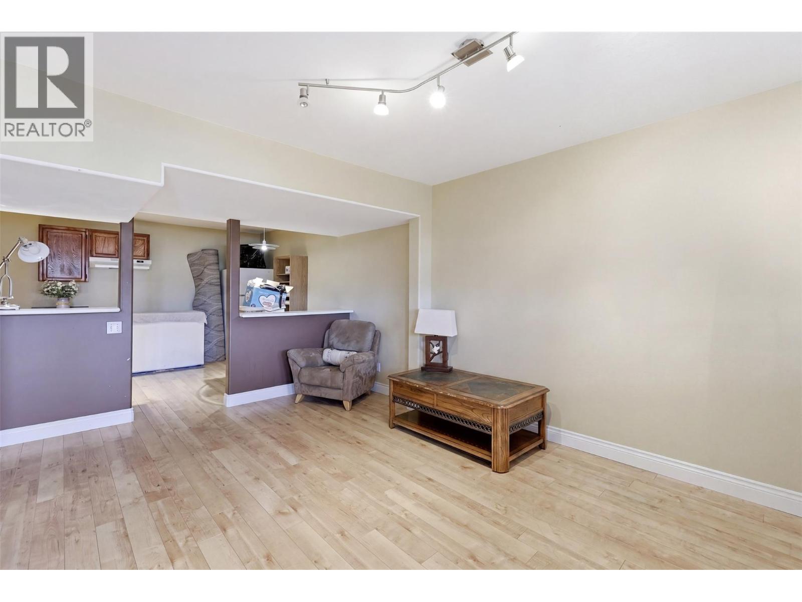 4948 Woodland Court - 24