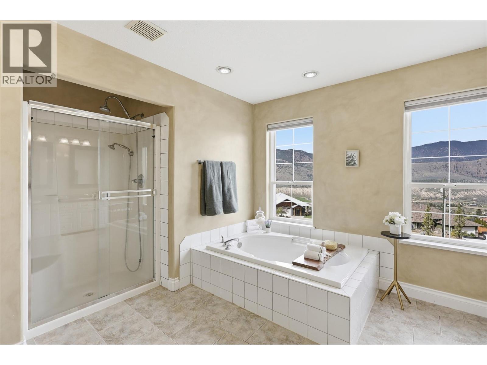 4948 Woodland Court - 17