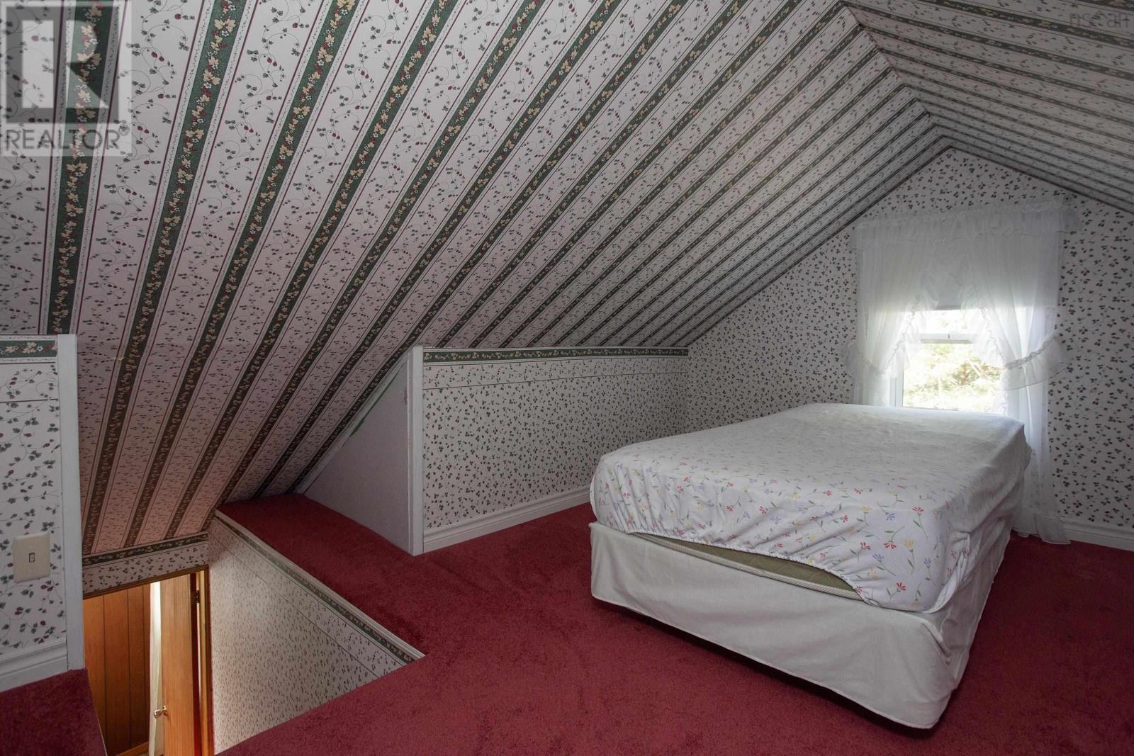 Property 23 of 28 of 429 Willow Street