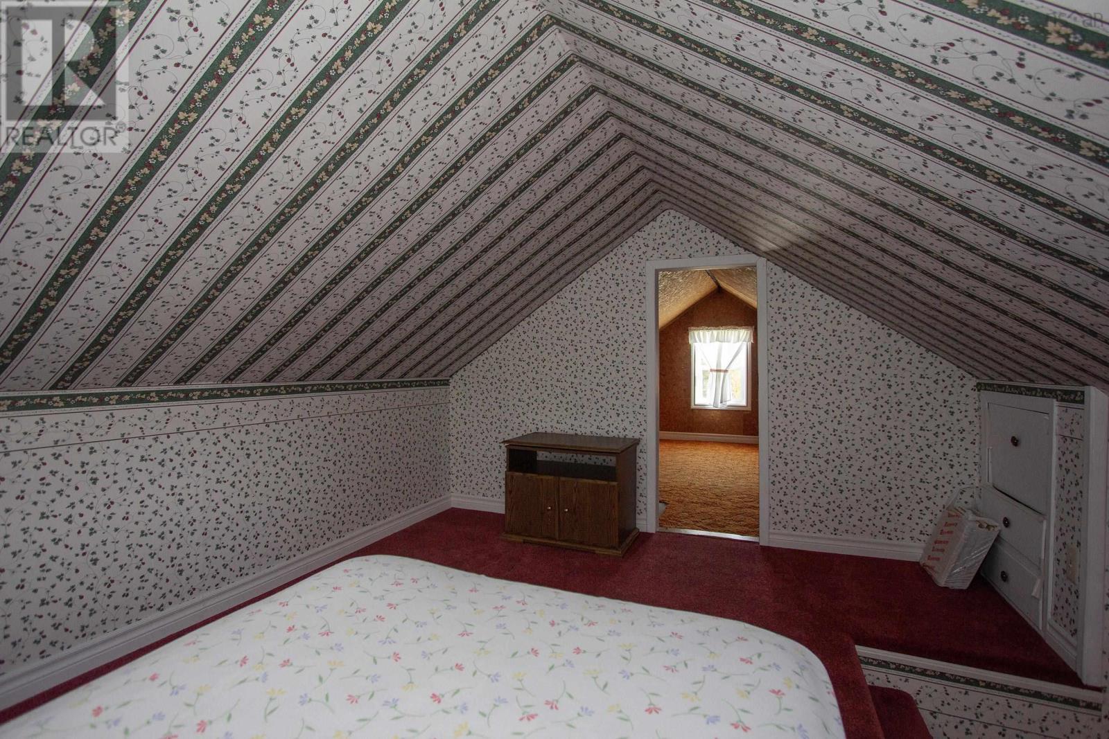 Property 24 of 28 of 429 Willow Street