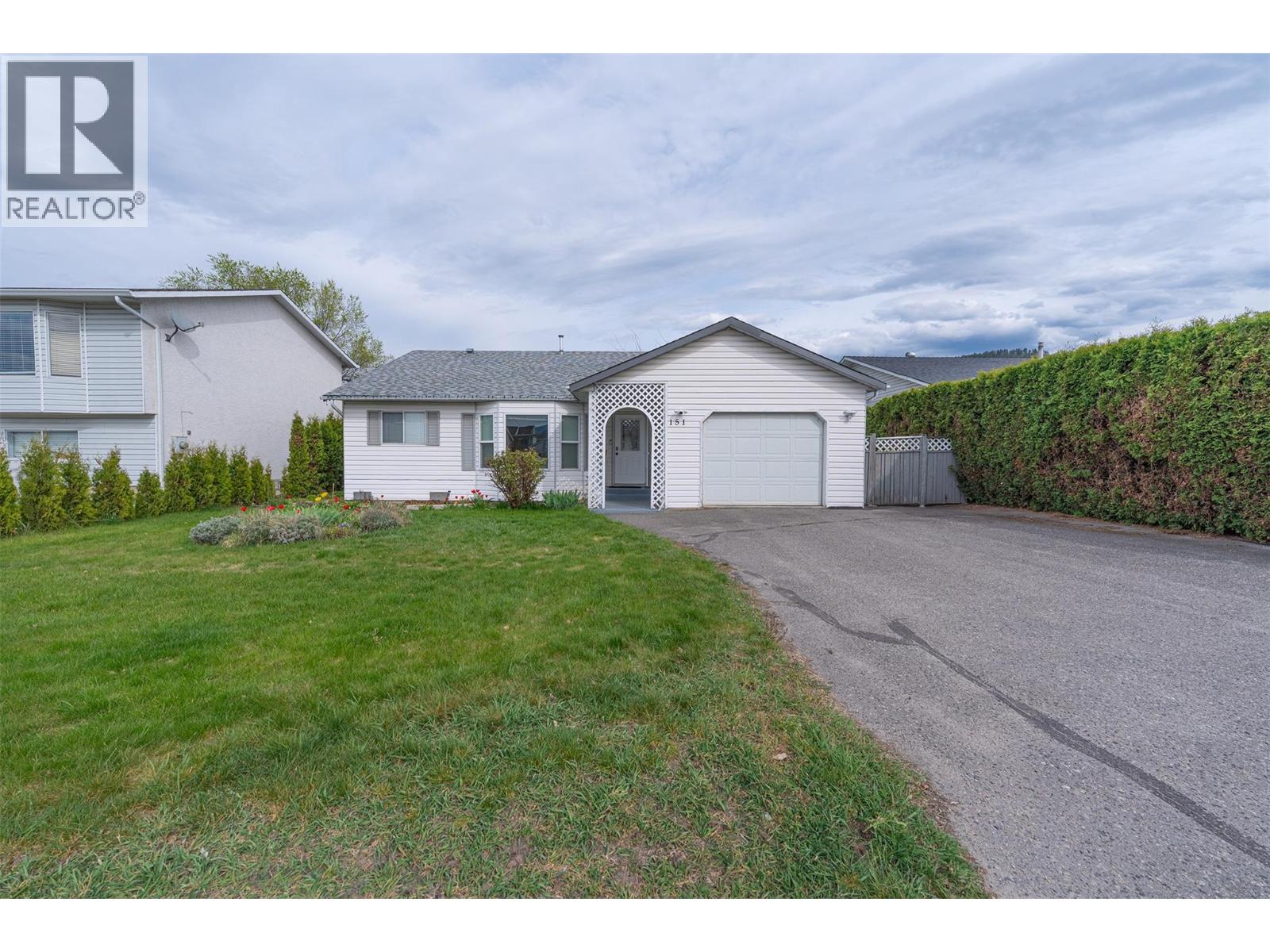 151 Molnar Road - 1