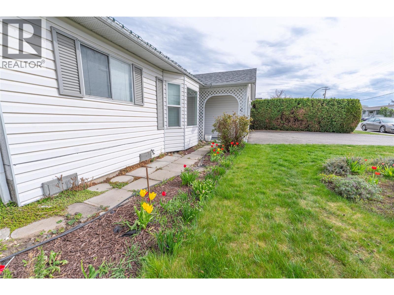 151 Molnar Road, Kelowna