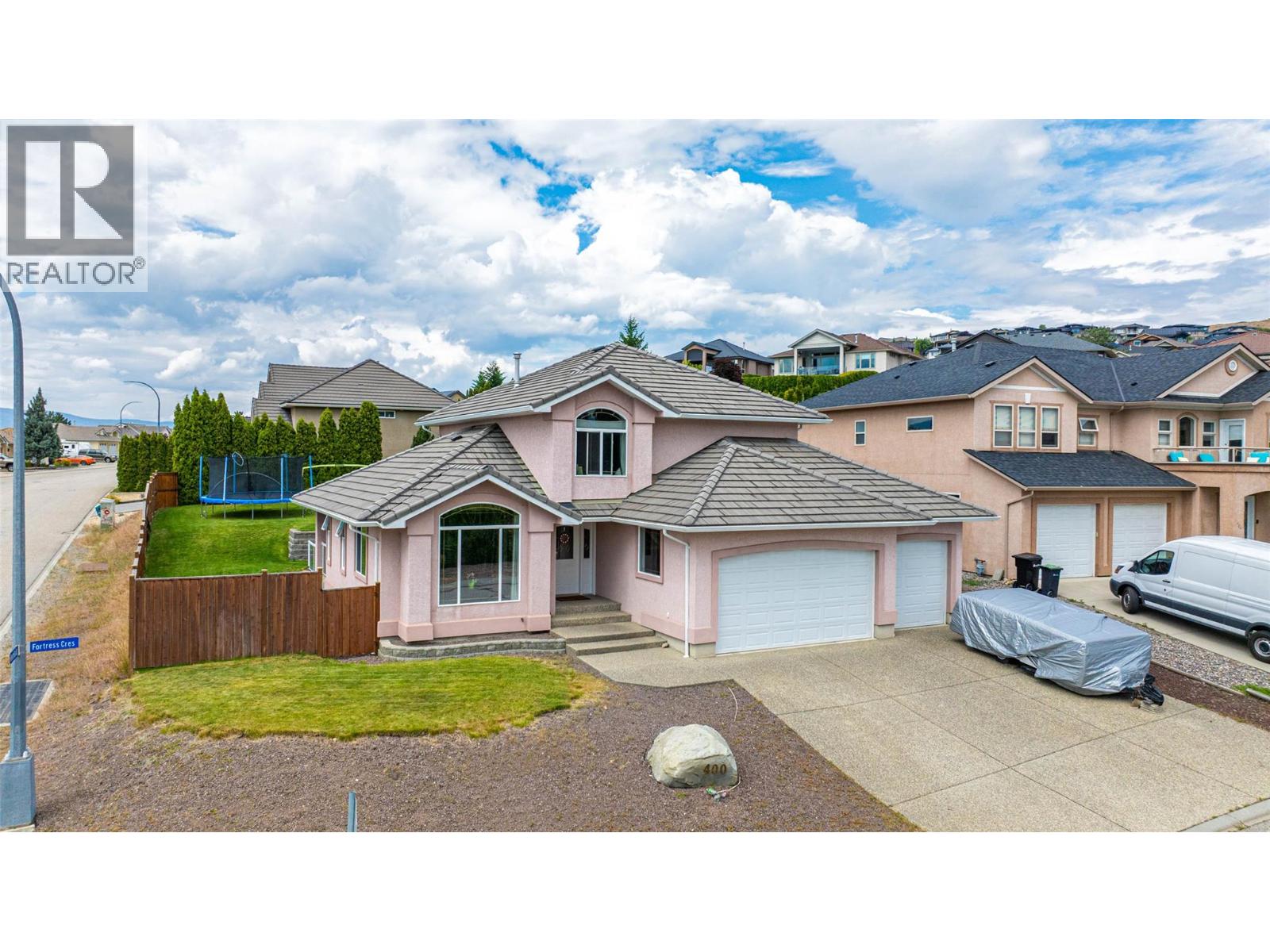 400 Fortress Crescent, Vernon