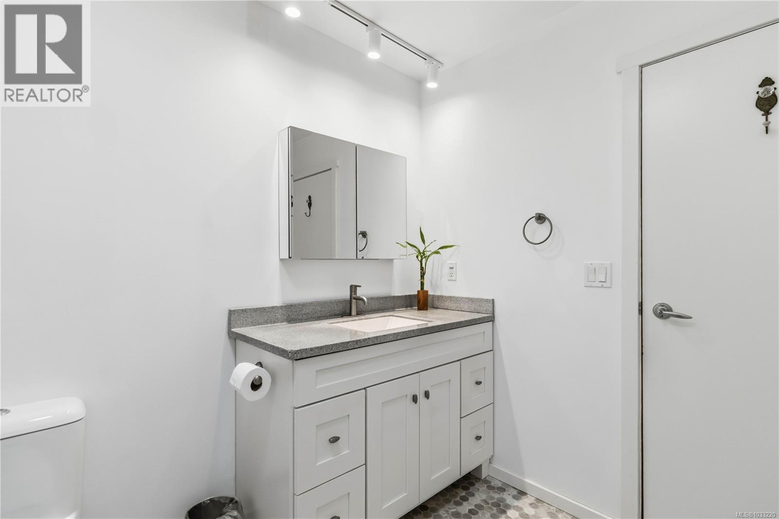 #28 4125 Interurban Rd - 28