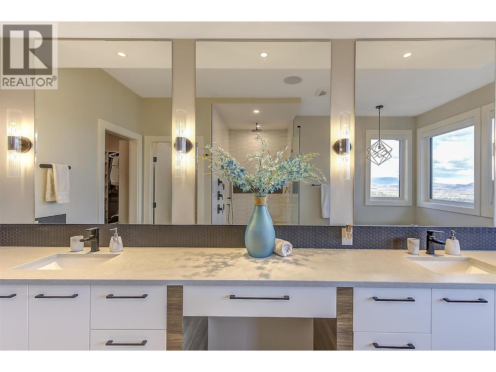  5442 Upper Mission Drive, Kelowna