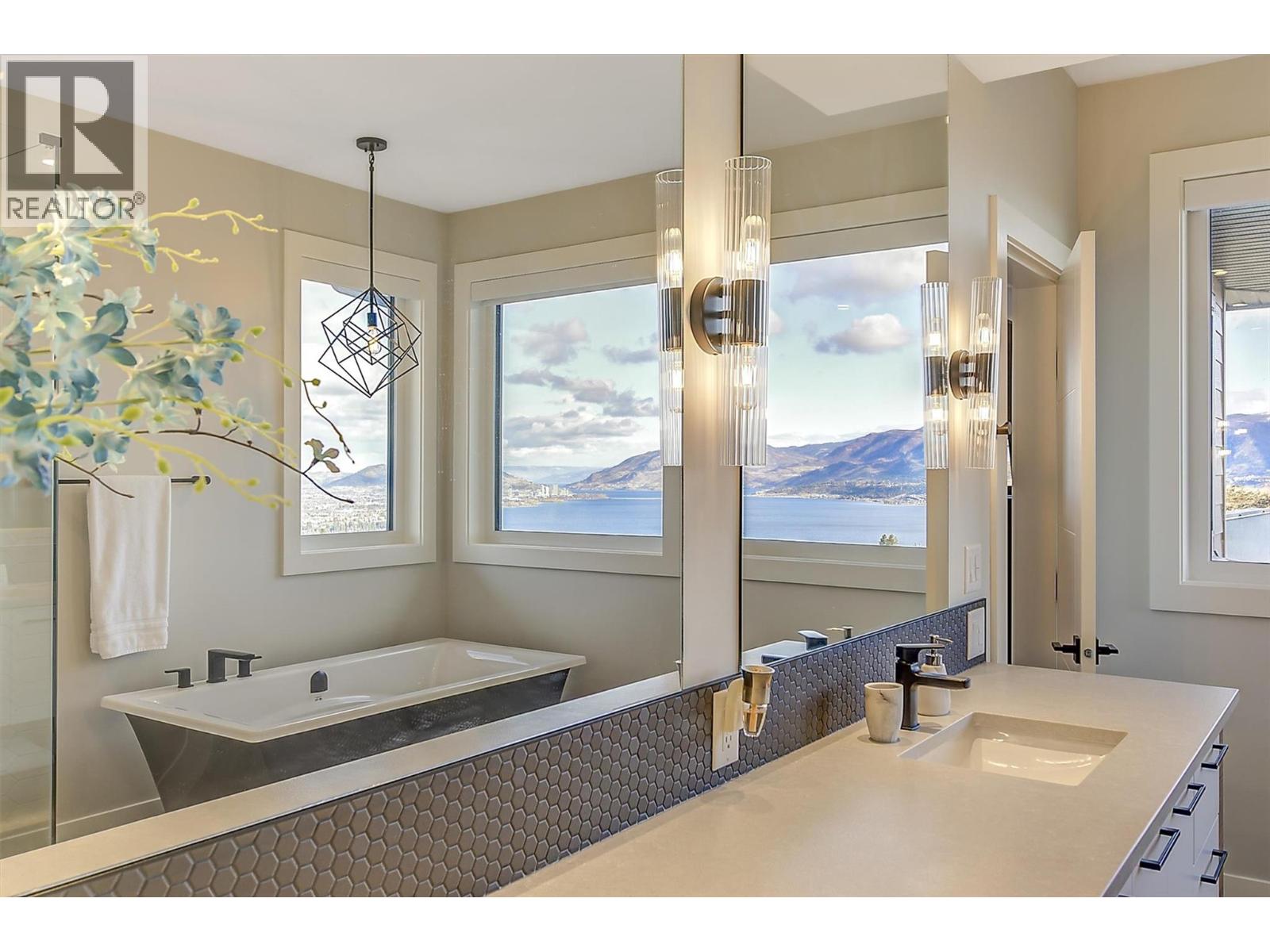  5442 Upper Mission Drive, Kelowna