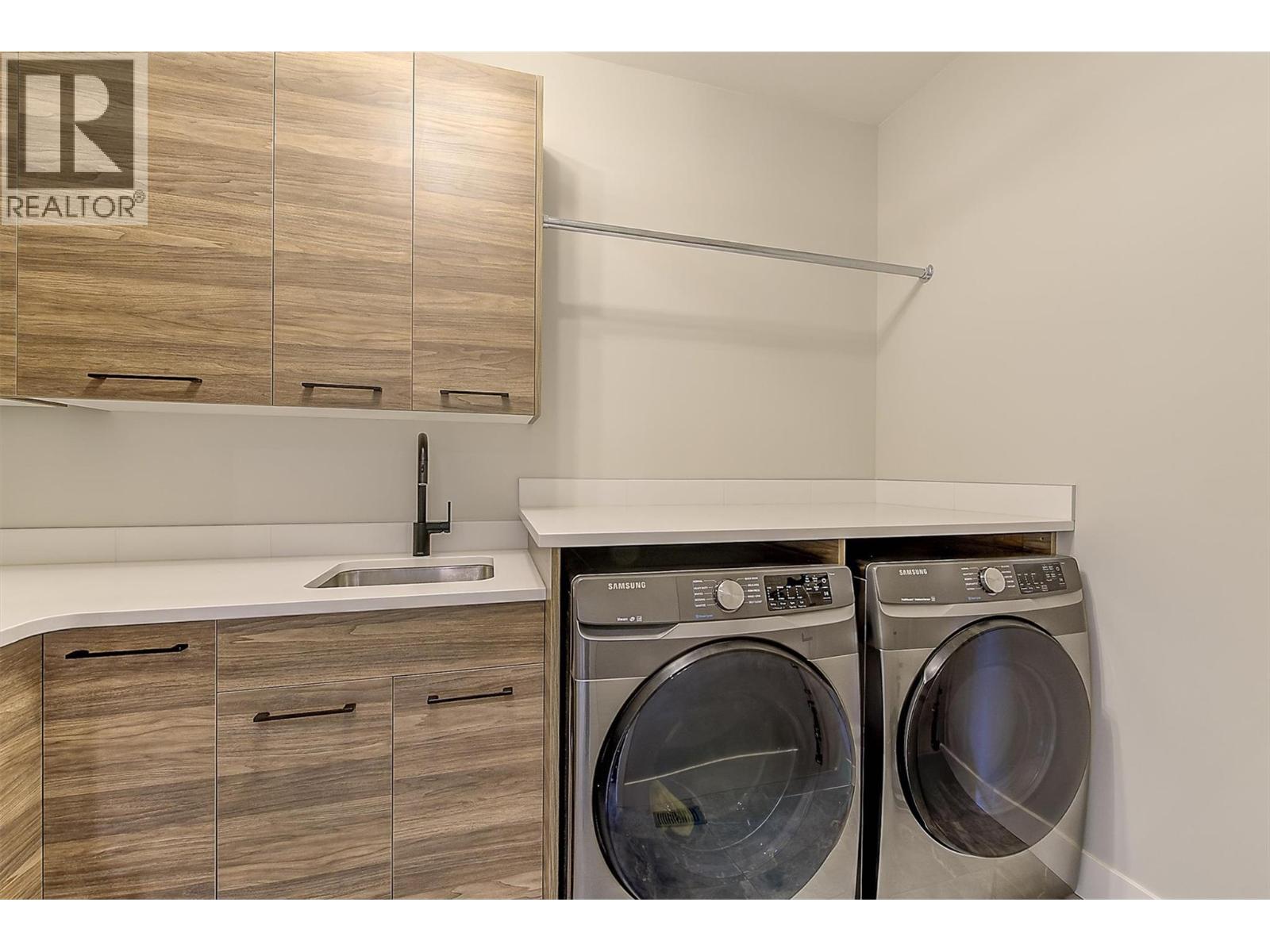  5442 Upper Mission Drive, Kelowna