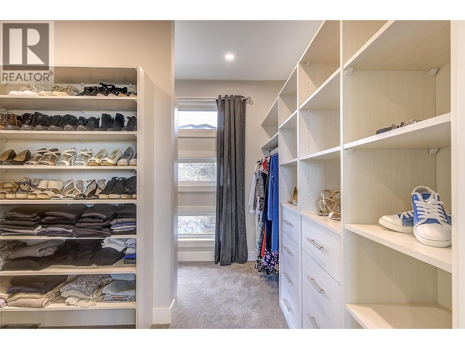  5442 Upper Mission Drive, Kelowna