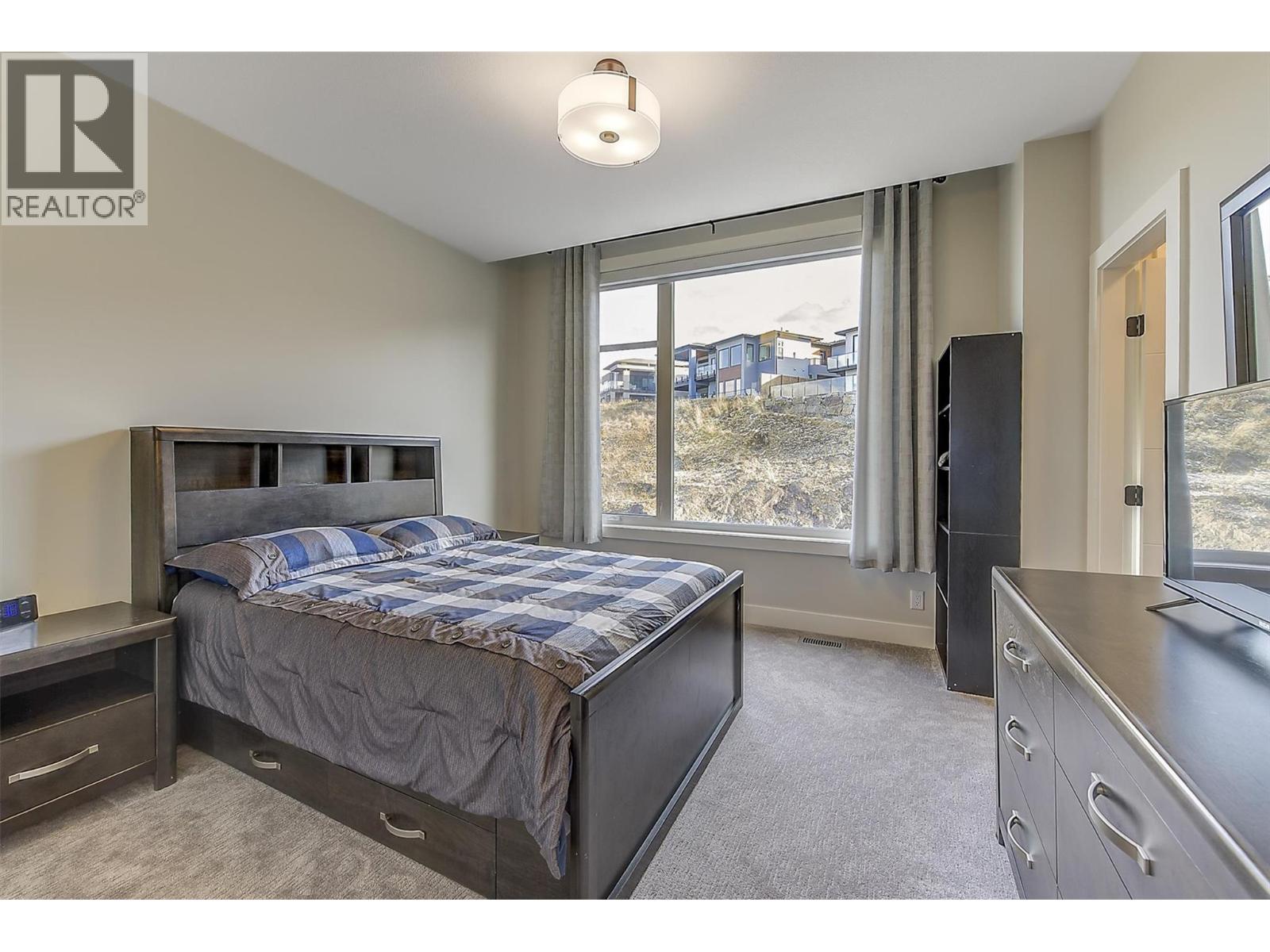  5442 Upper Mission Drive, Kelowna