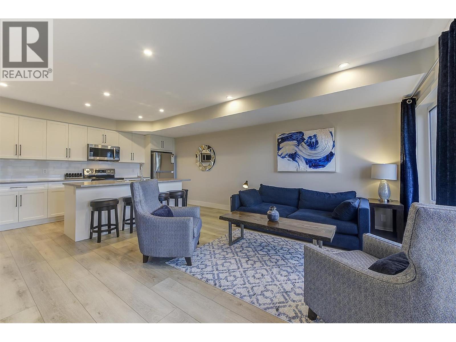  5442 Upper Mission Drive, Kelowna