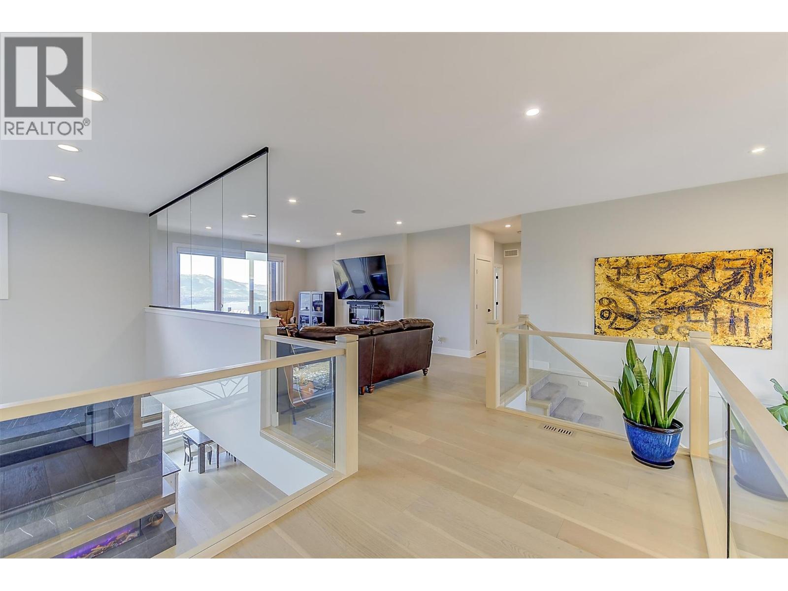  5442 Upper Mission Drive, Kelowna