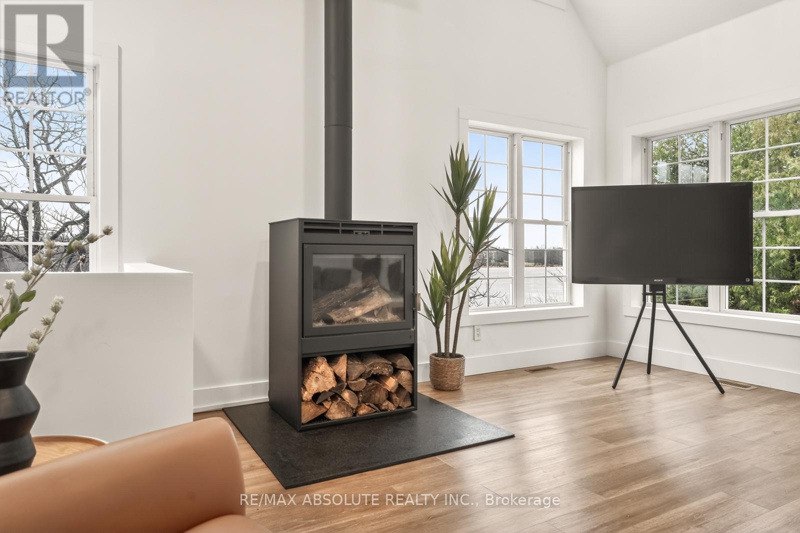 This wood stove will hat the majority of the home