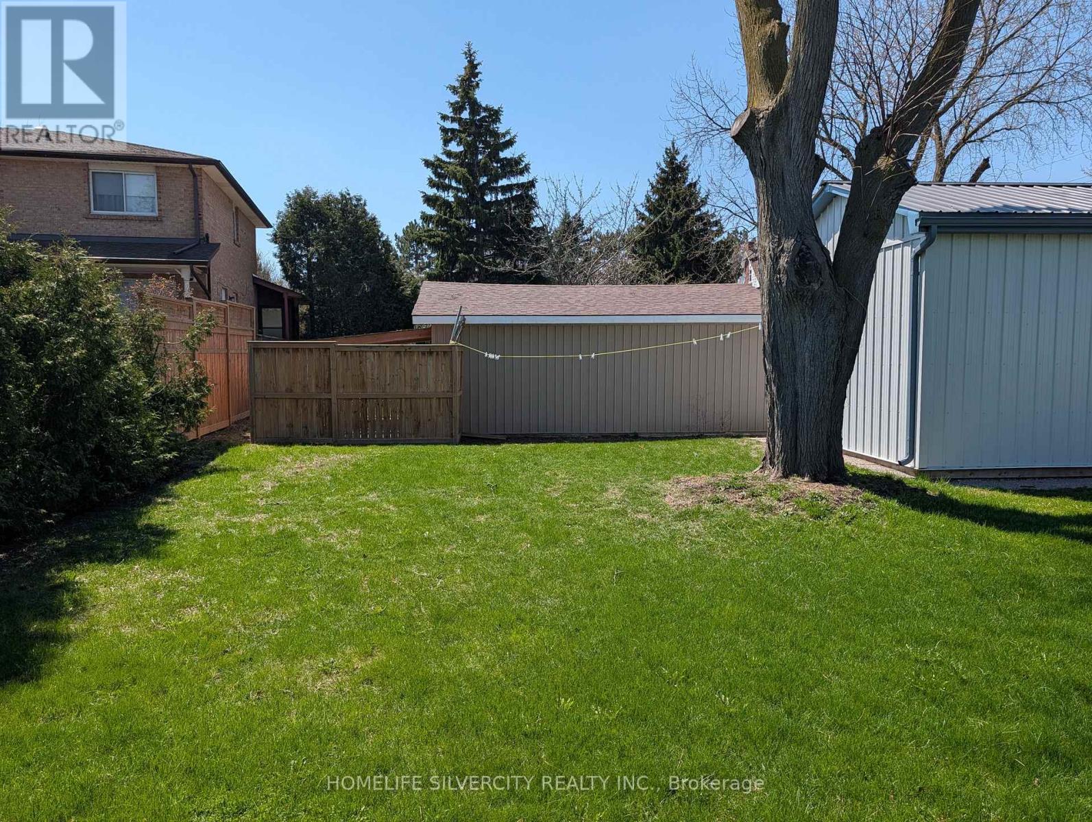 65 ENGLISH STREET — photo 14