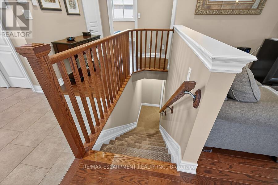 19 LAMPMAN DRIVE — photo 22