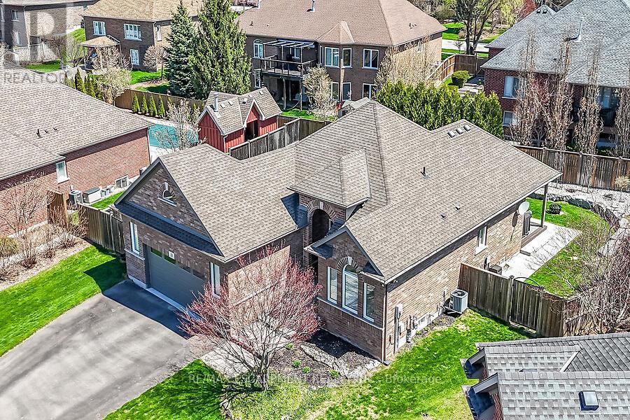 19 LAMPMAN DRIVE — photo 47