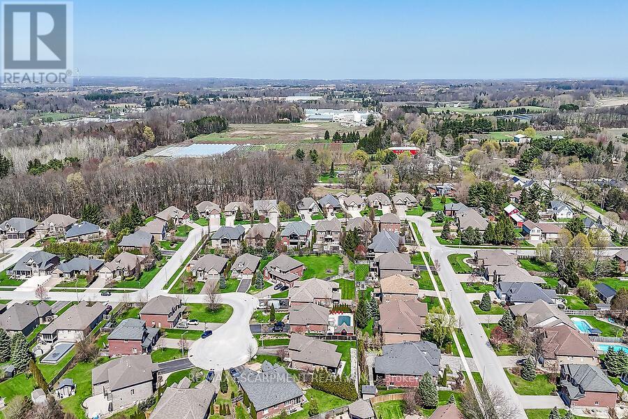 19 LAMPMAN DRIVE - 50