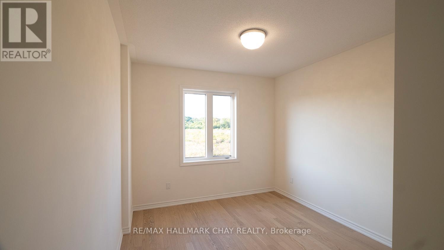 64 HILLCROFT WAY - 13