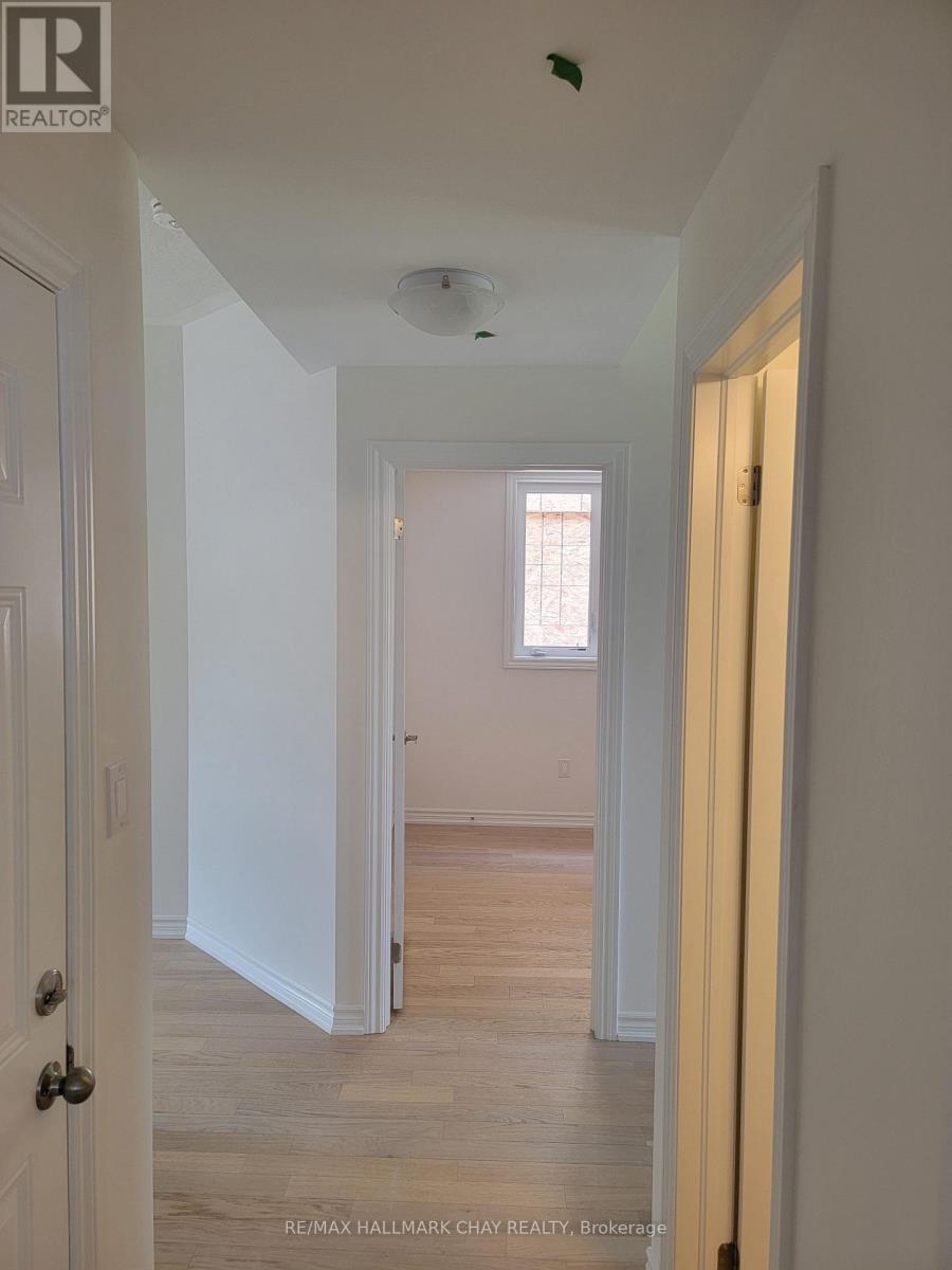 64 HILLCROFT WAY - 18
