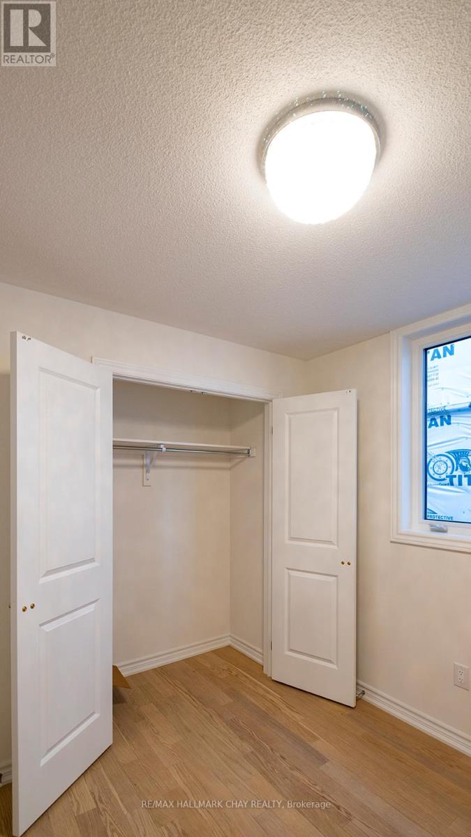 64 HILLCROFT WAY - 20