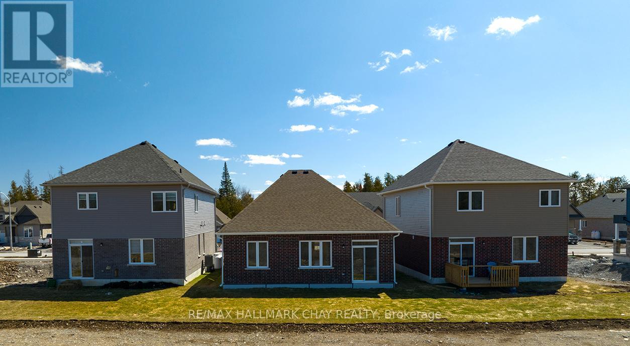 64 HILLCROFT WAY - 26