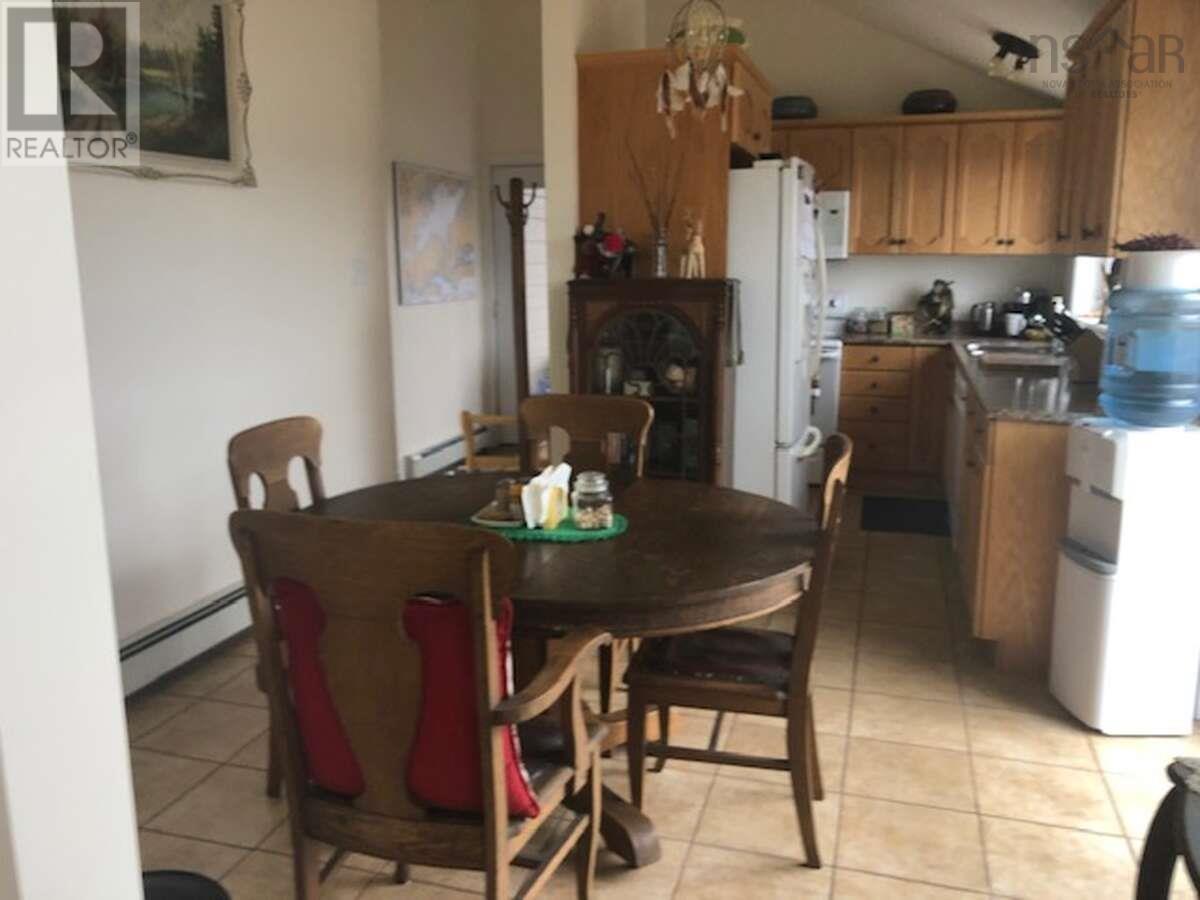 476 Maple Drive - 11