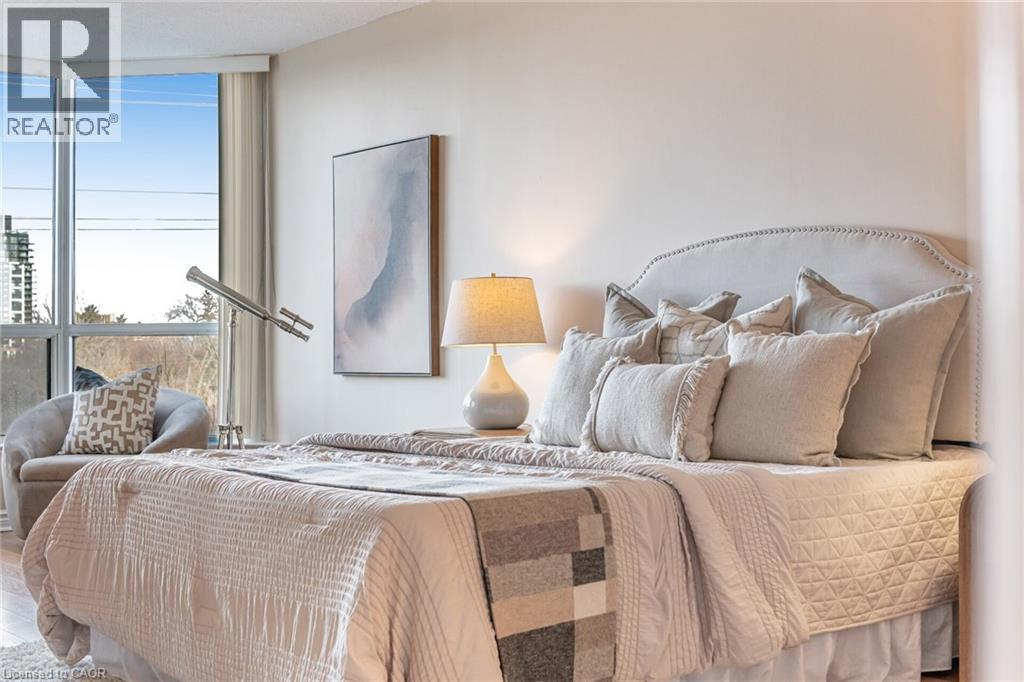 #514 1276 MAPLE CROSSING Boulevard Unit# 514 - 33