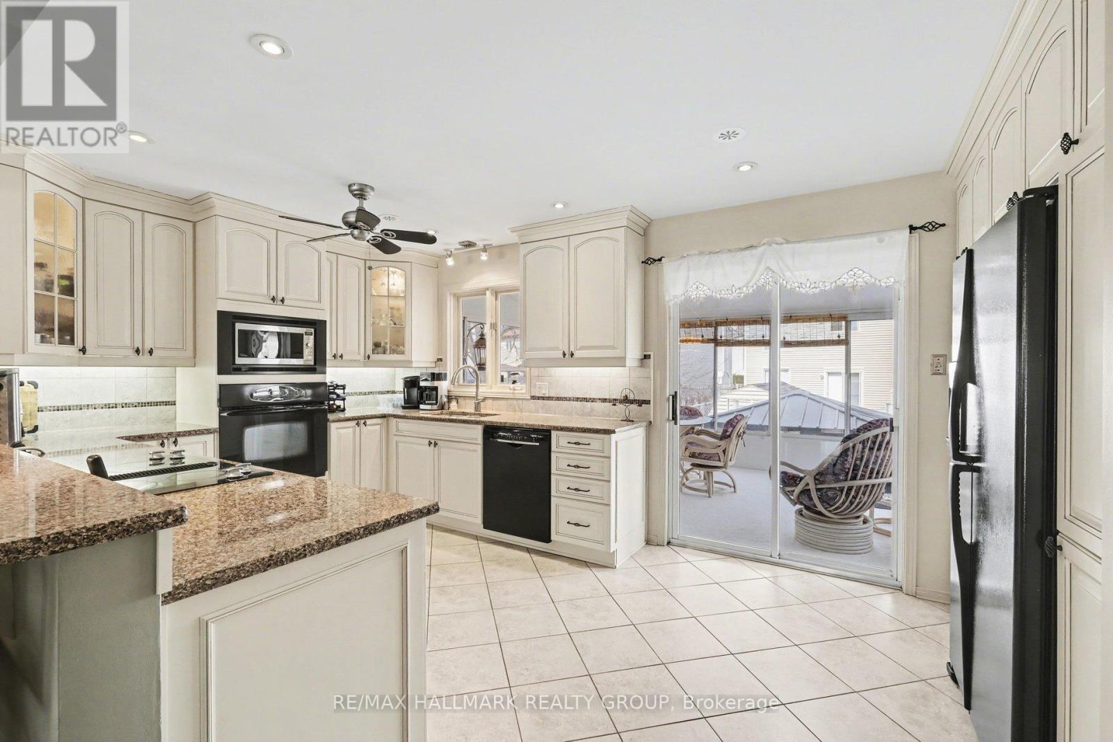 641 WILKIE DRIVE - 11