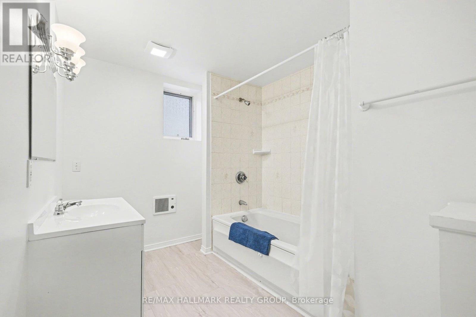 641 WILKIE DRIVE - 19
