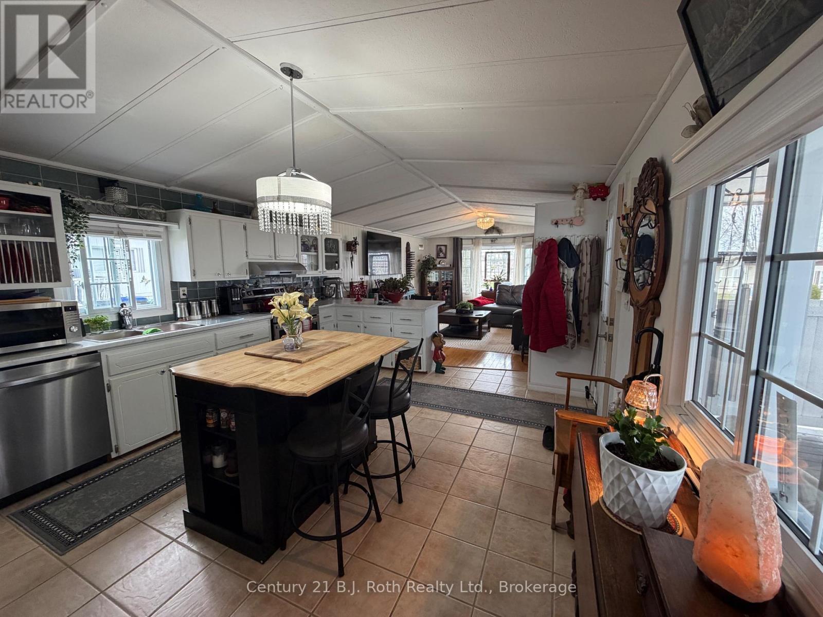 37 BERTS ROAD - 3
