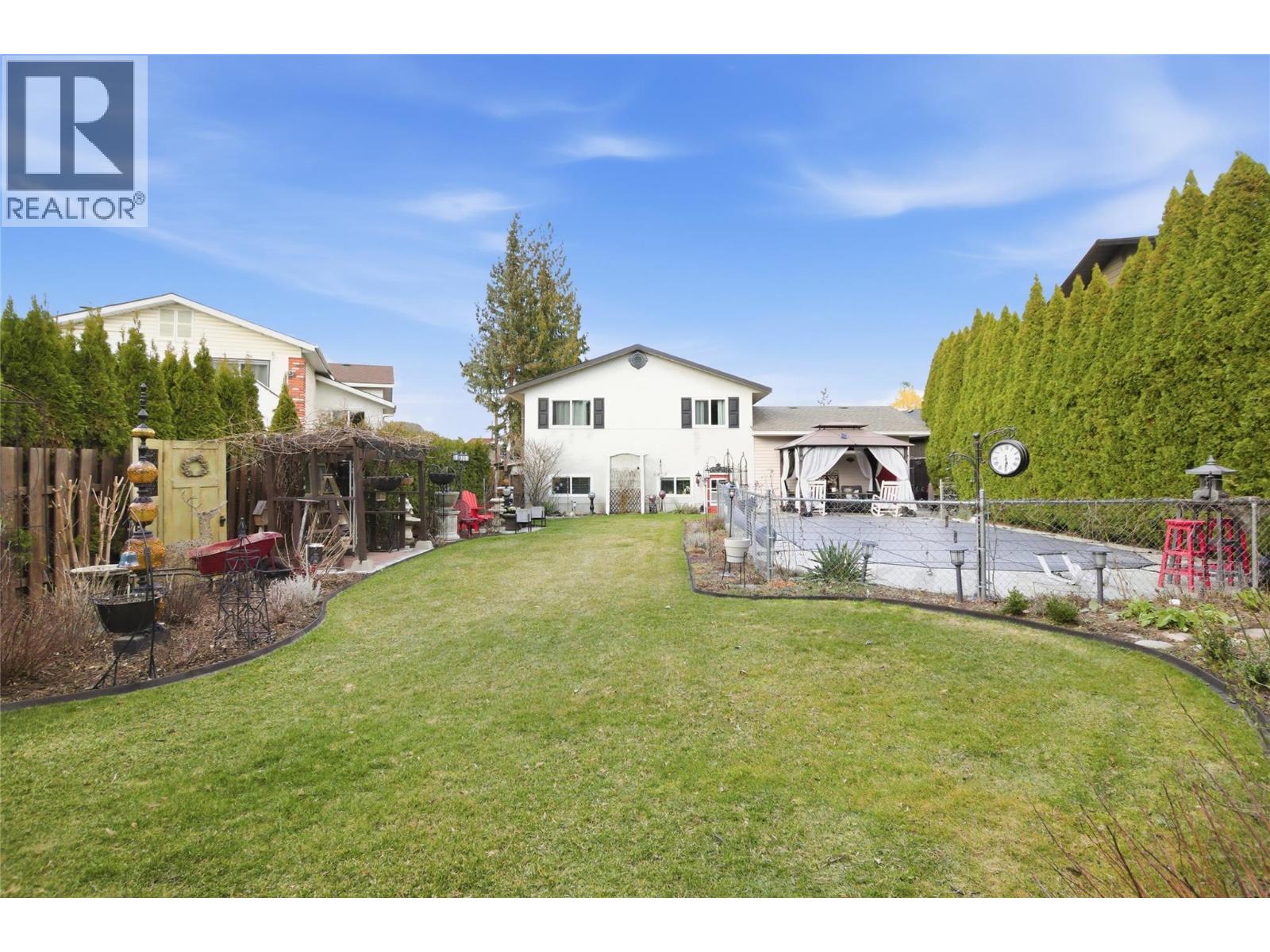 621 Lyne Road - 49
