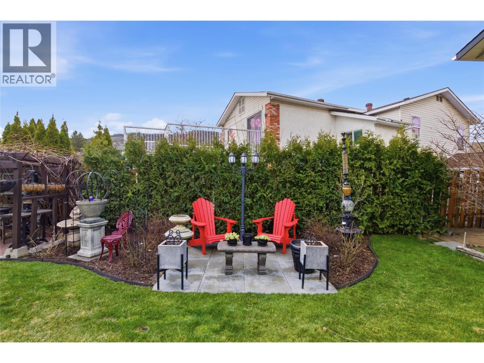 621 Lyne Road - 51