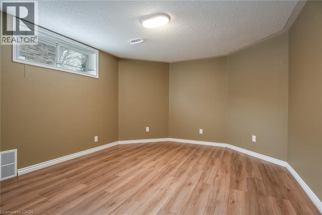 372 GATESTONE Boulevard - 37