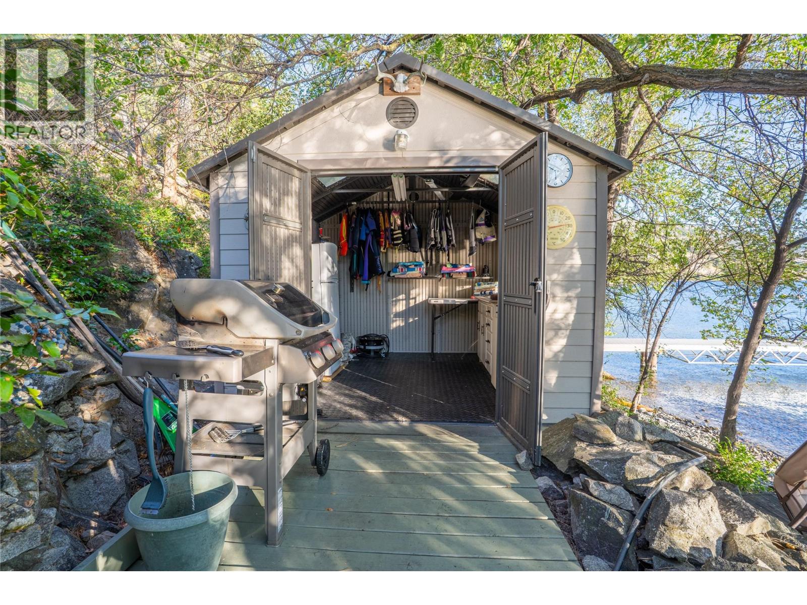 1988 Dewdney Road, Kelowna