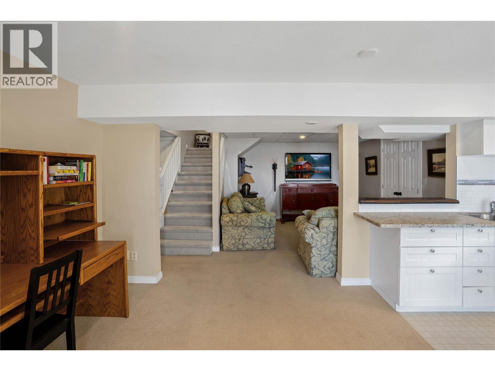 1988 Dewdney Road, Kelowna