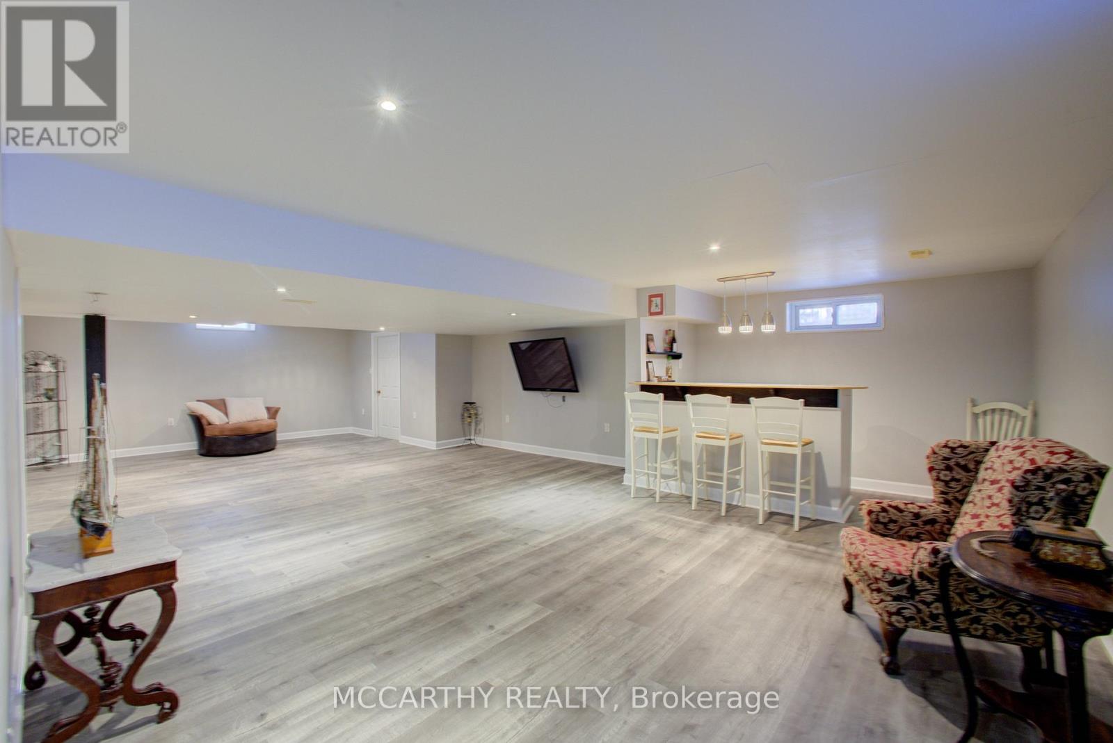 125 SHEFFIELD STREET - 27