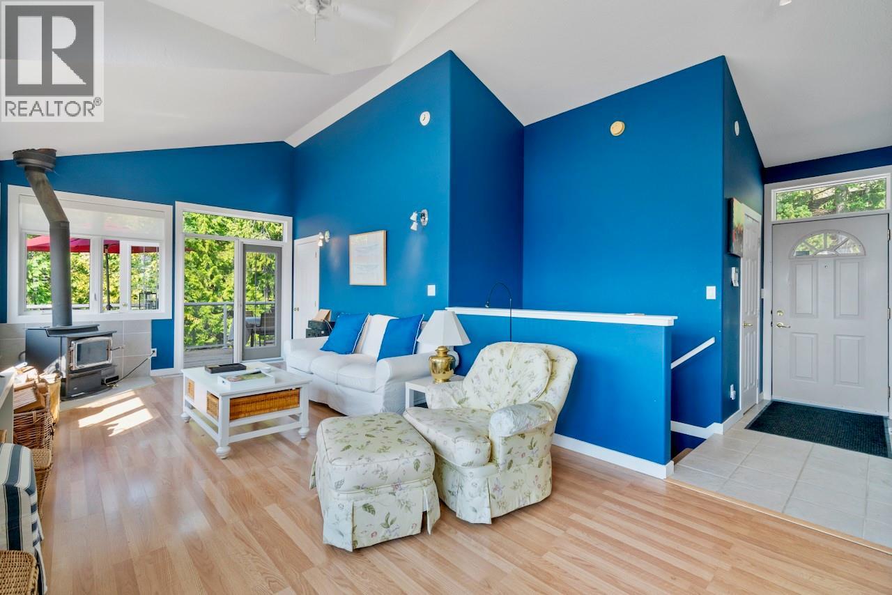 7660 Lichen Road - 5