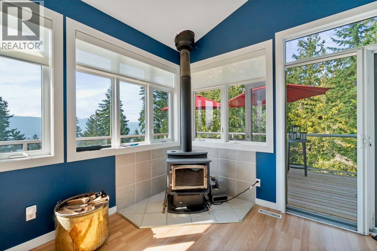 7660 Lichen Road - 8