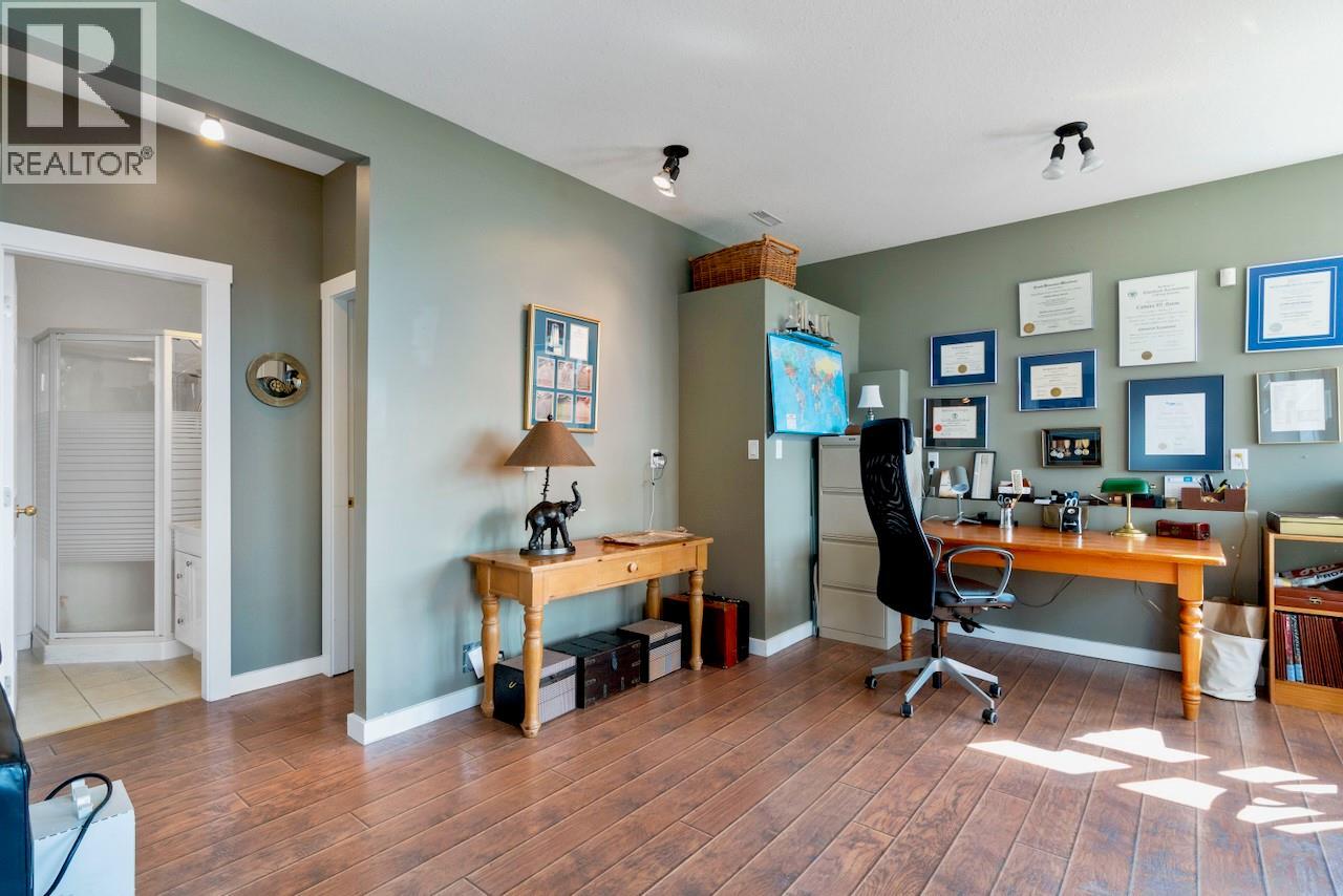 7660 Lichen Road - 31