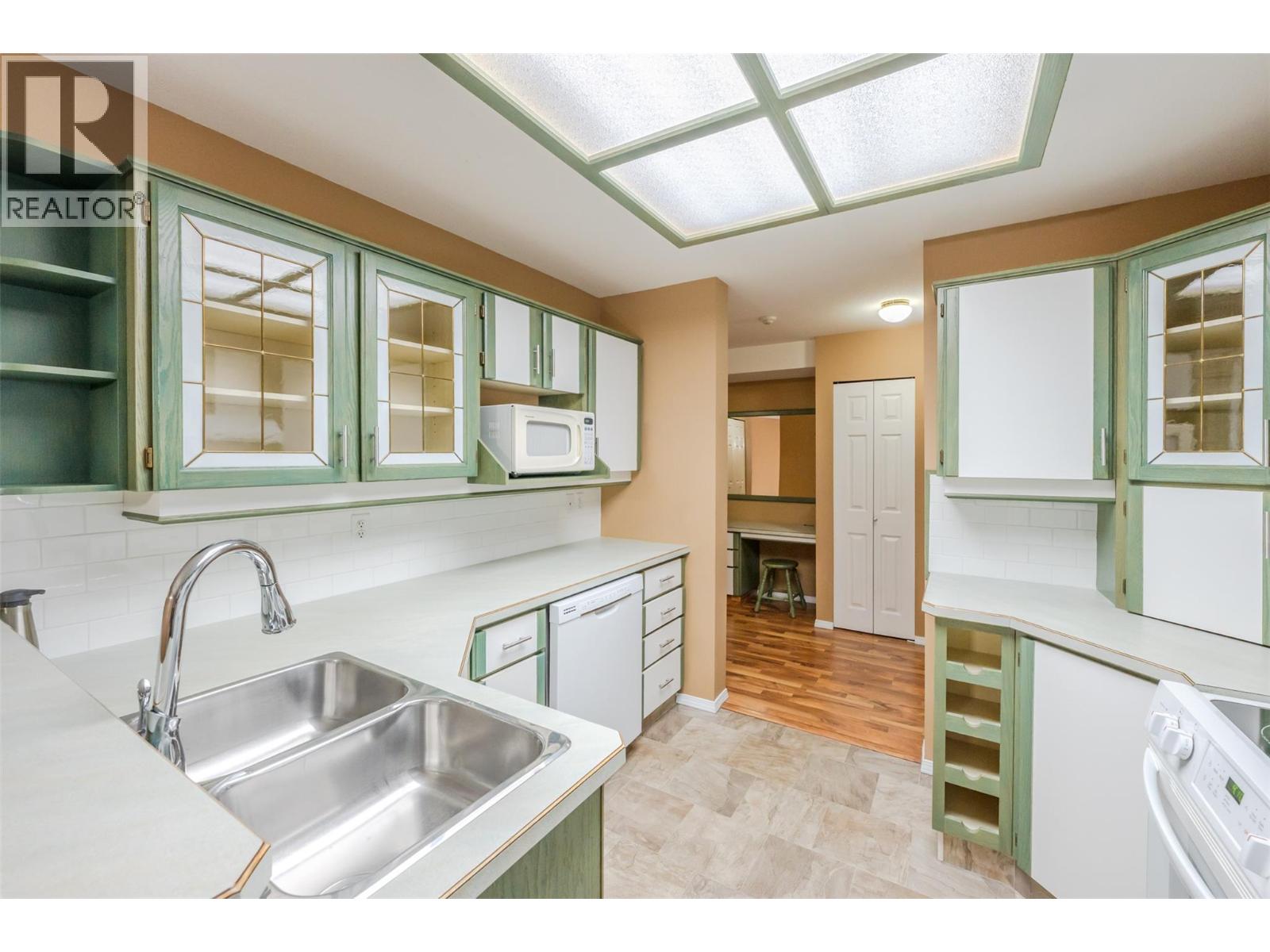 3426 Hemlock Street Unit# 203, Penticton