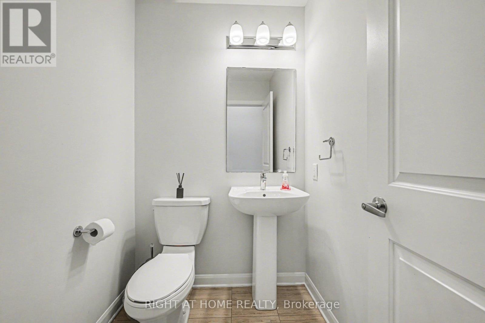 112 ATTWELL PRIVATE - 10