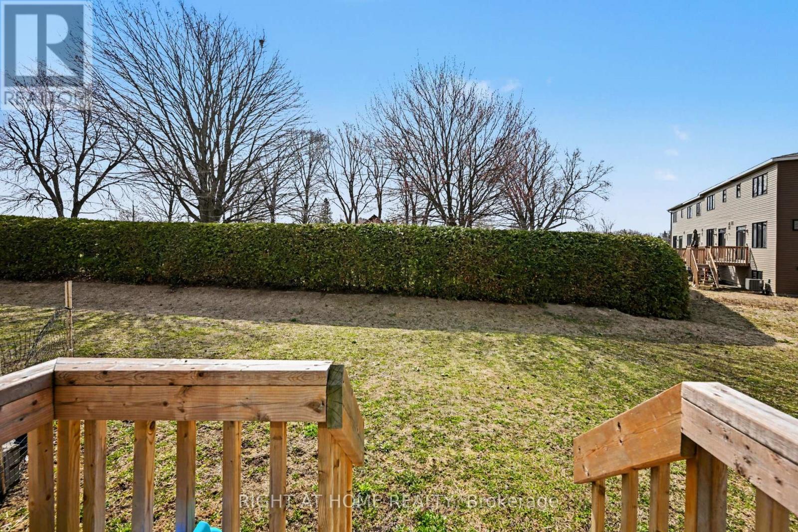 112 ATTWELL PRIVATE - 22