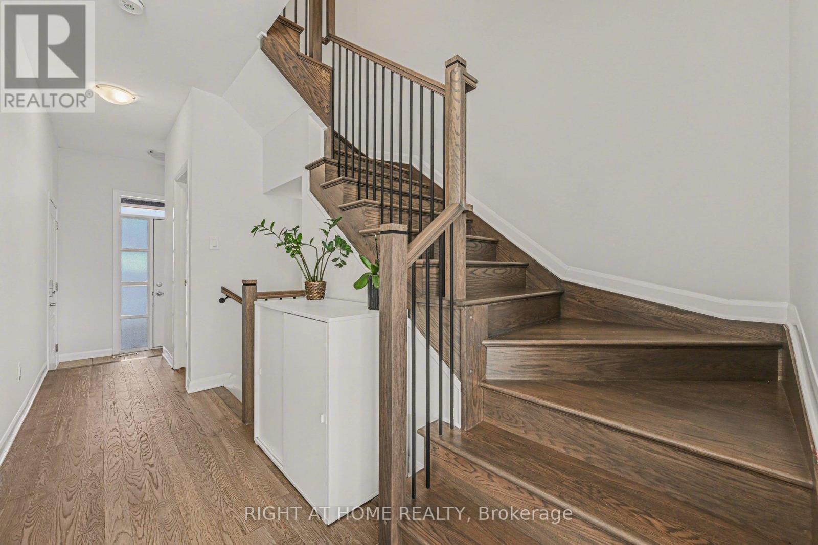 112 ATTWELL PRIVATE - 4
