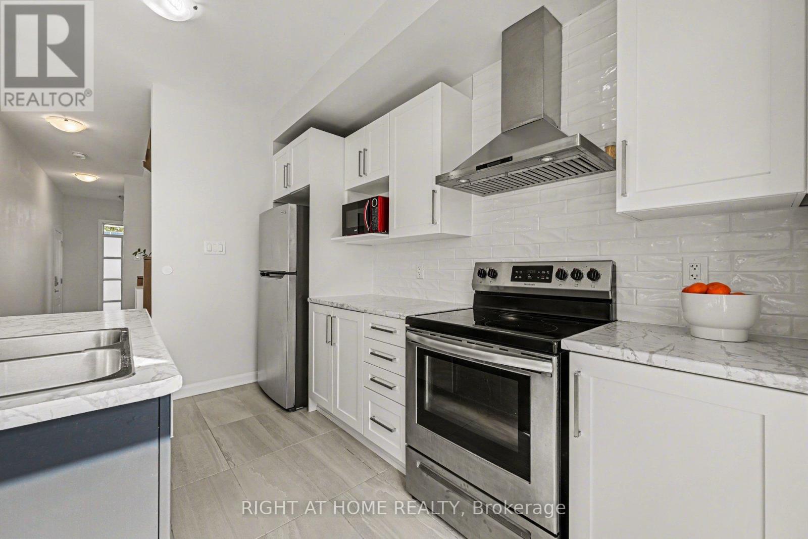 112 ATTWELL PRIVATE - 9