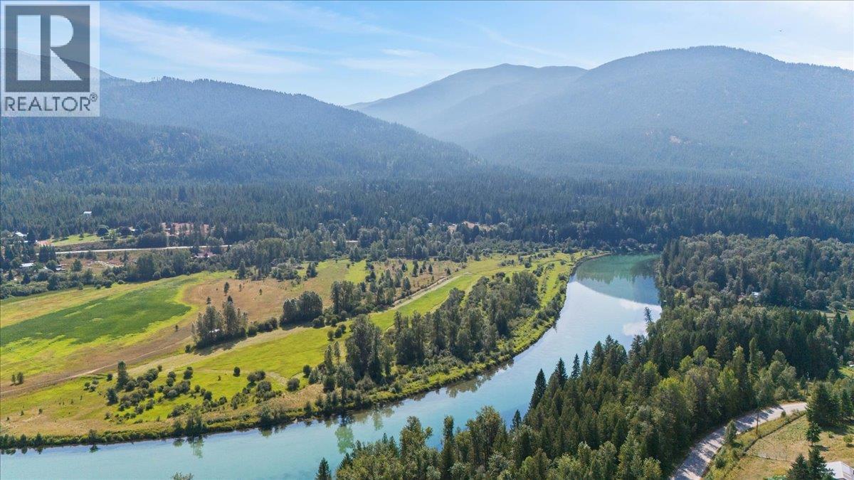 6172 SLOCAN RIVER Road - 72