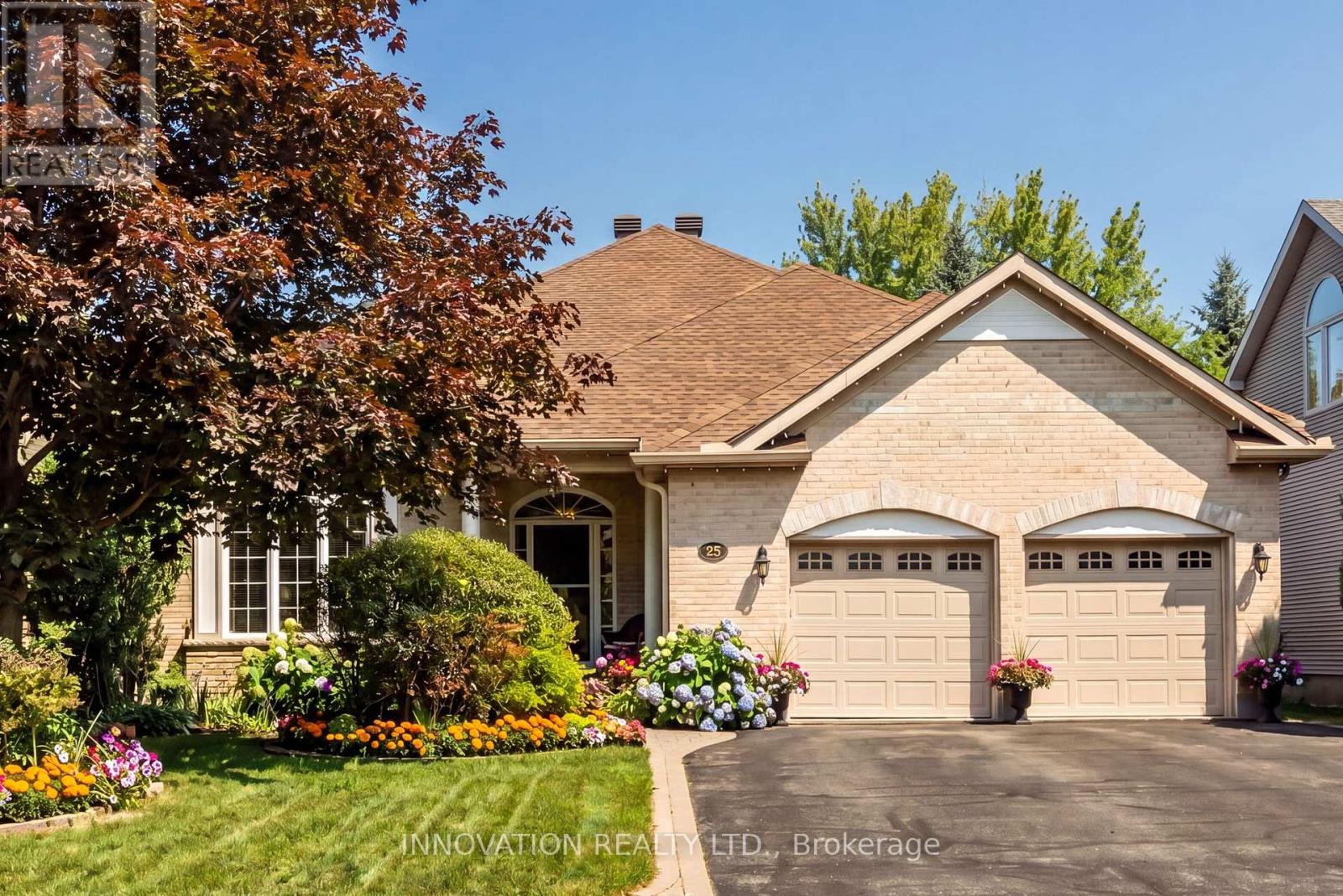 Custom Built Monarch Bungalow!