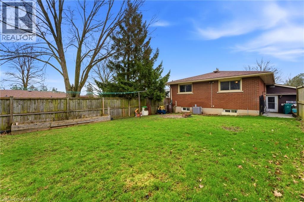 13 GREENWOOD Drive, New Hamburg, Ontario, N3A1L1 — Photo 28